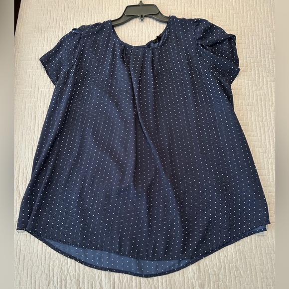 Torrid Navy Dots Pleated Blouse - Picture 4 of 8